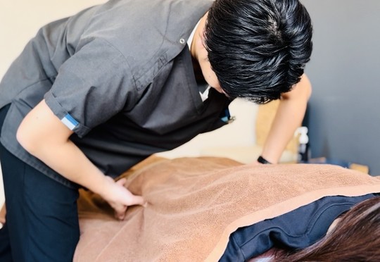 整体院CUCULEの産後の整体はバキバキしないソフトな整体です。