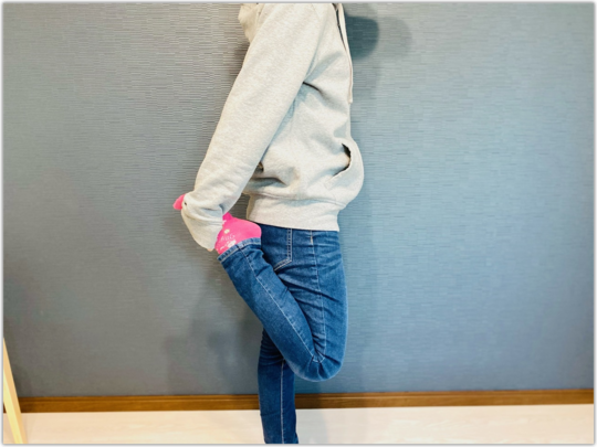 産後の大腿四頭筋ストレッチ