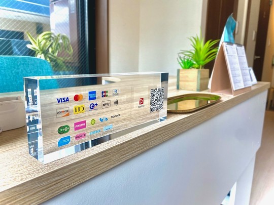 整体院CUCULEでのお会計は現金またはクレジットカード、PayPay、各種交通系ICなどキャッシュレス決済にも対応しております。